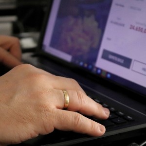 Bombeli 4mm Mat Sarı Alyans (Erkek)