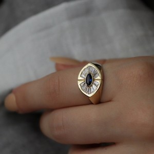 Queen's Navyblue Yüzük